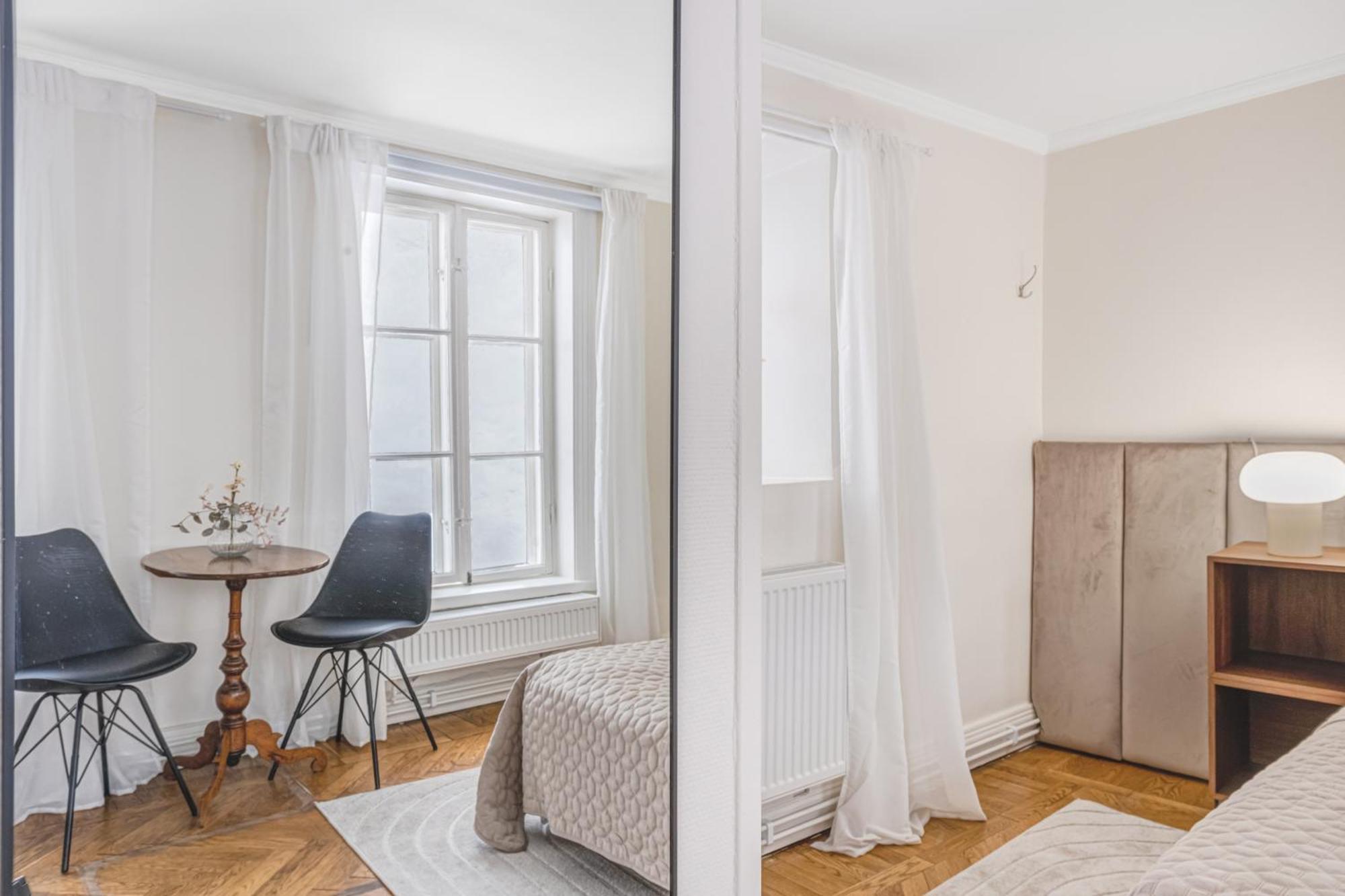 In Old Town Apartment